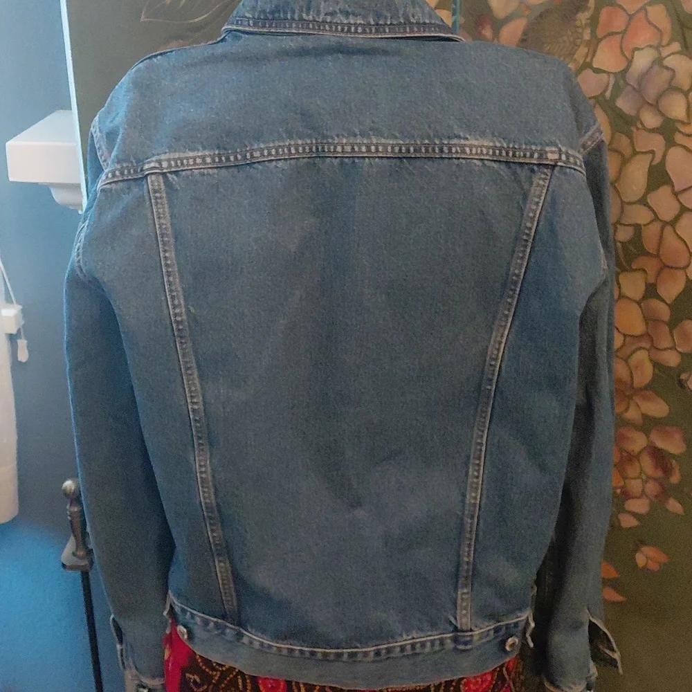 Vintage 90s United Colors Of Benetton MADE IN ITALY Jean Jacket - Picture 7 of 10